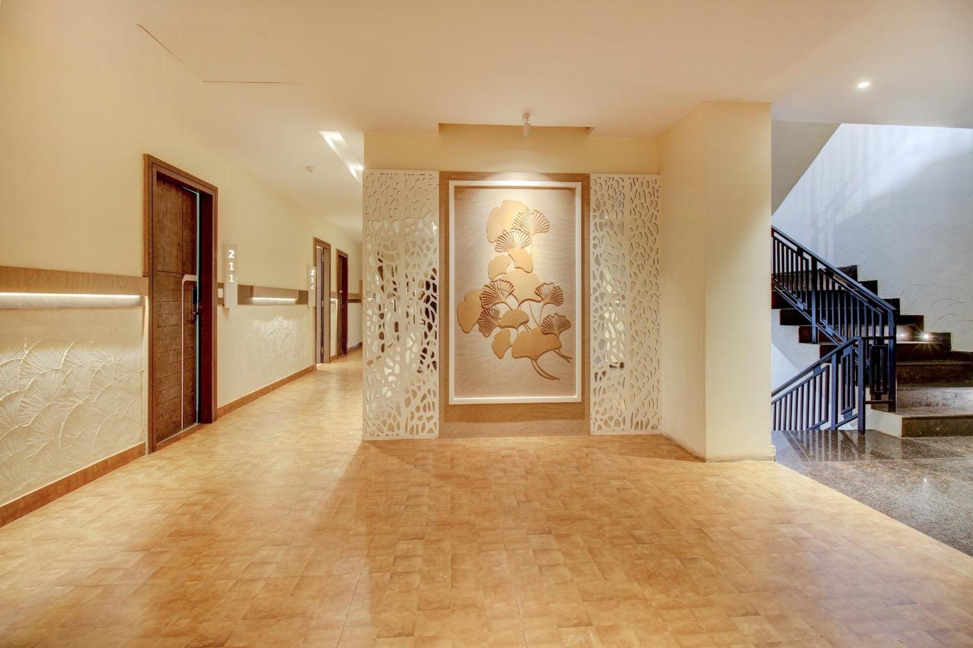 Townhouse Geetraj Near Shalimar Gateway Lucknow Hotel Exterior photo